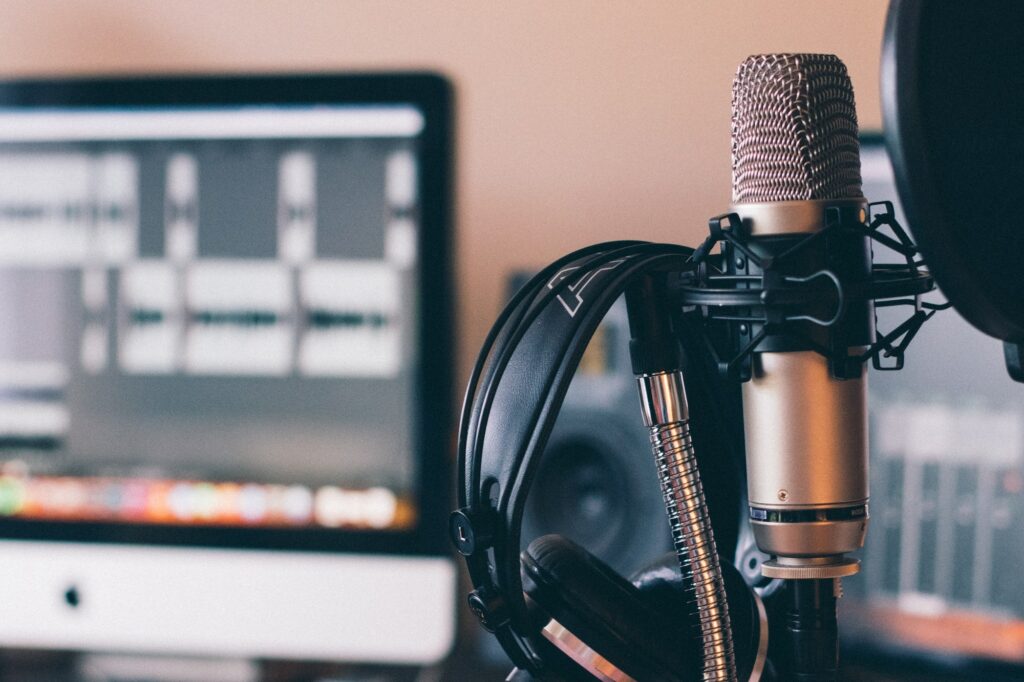 Microphone with phantom power, and headphones.